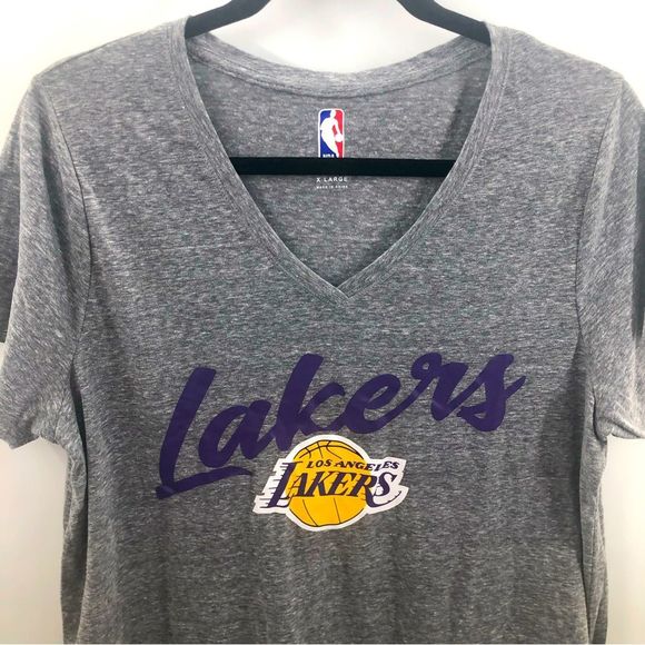 LAKERS women’s gray NBA basketball tshirt - Picture 3 of 5